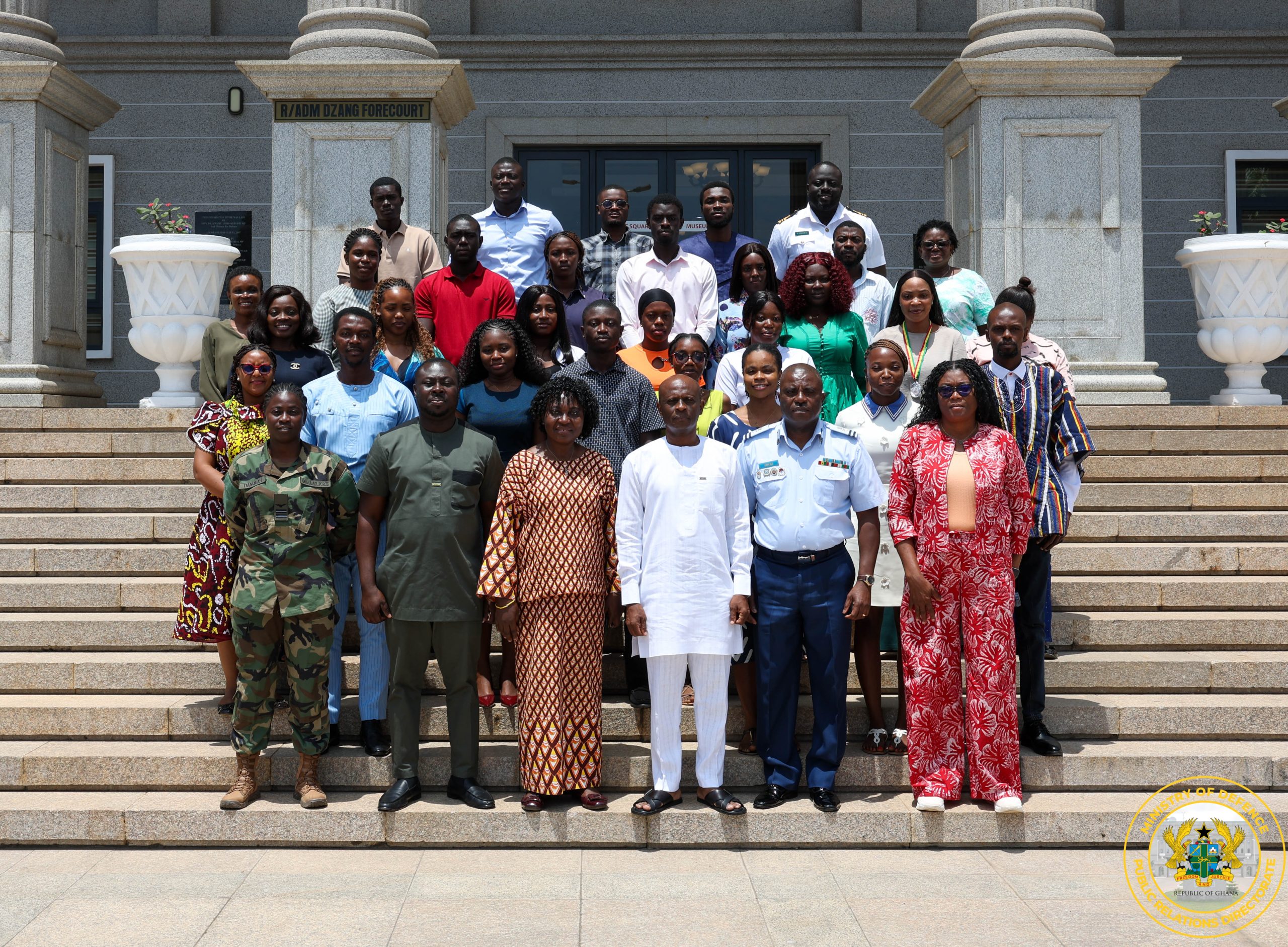 You are currently viewing Defence Ministry Bids Farewell to Outgoing National Service Personnel