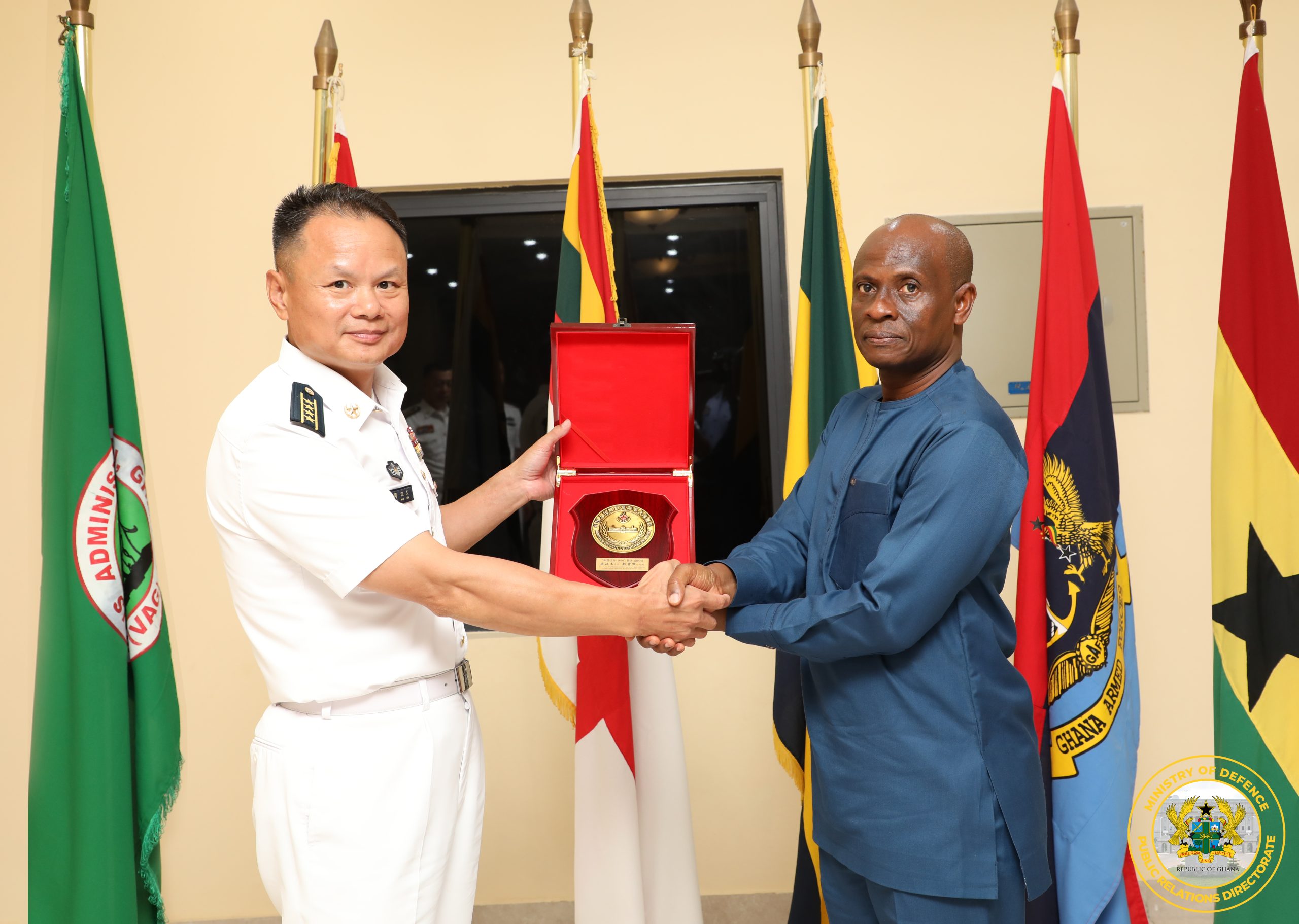 You are currently viewing Chinese Navy Officials Visit Defence Ministry as Hospital Ship ‘Auspicious Ark’ Docks in Ghana